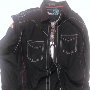 Signature Roar Button Up